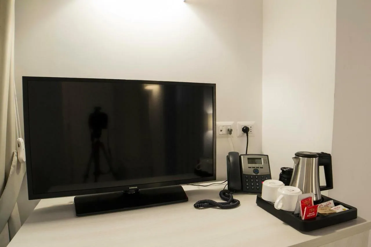Morelli Suite Naples 2*,  Italy