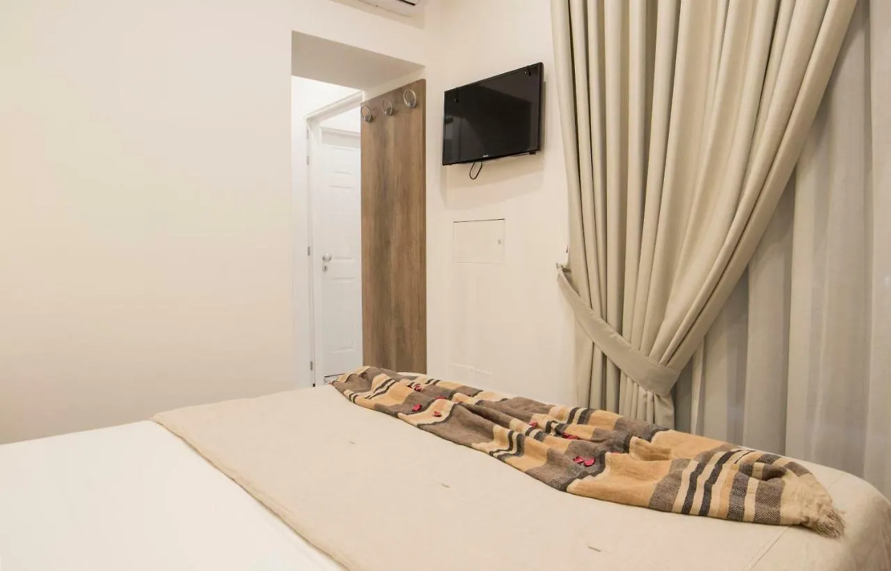 Morelli Suite Naples 2*,